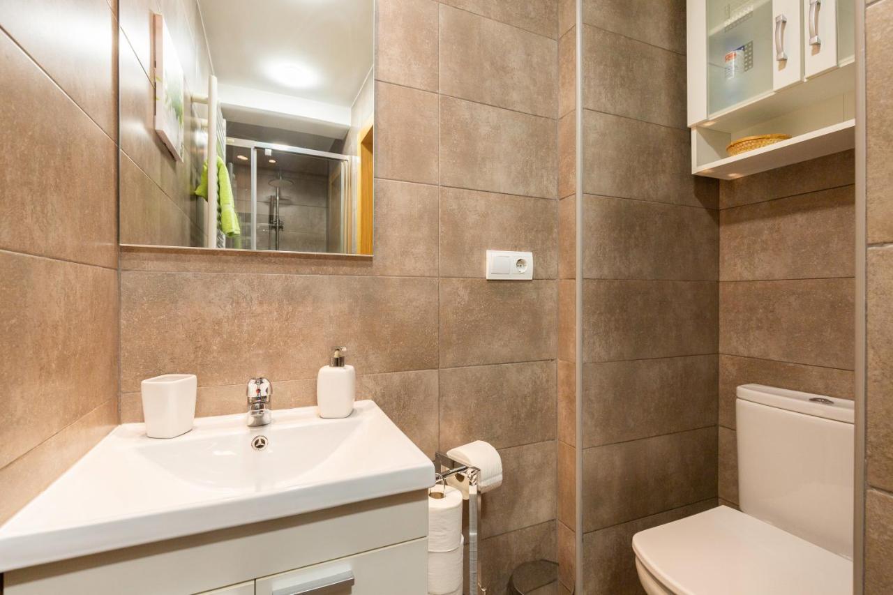 Ferienwohnung Apartamento Puente De Segovia Madrid Exterior foto